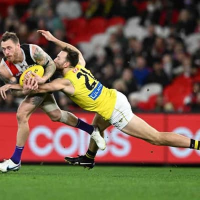 Saints buoyed by Membrey's return for AFL finals push