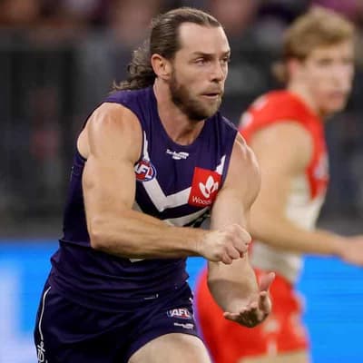 Dockers duo Colyer, Hamling sweat on new AFL deals