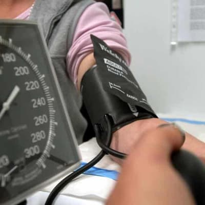 Hypertension linked to earlier cognitive risk in study