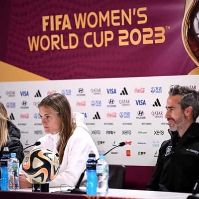 Spain revolt 'overshadows' WWC showdown with England