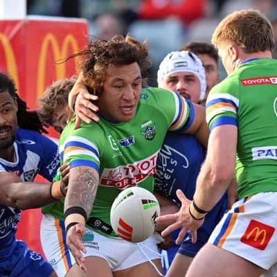 Raiders close to NRL finals after 12-point Bulldogs win