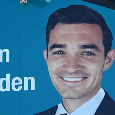 Qld seeks 'urgent' advice over councillor murder charge