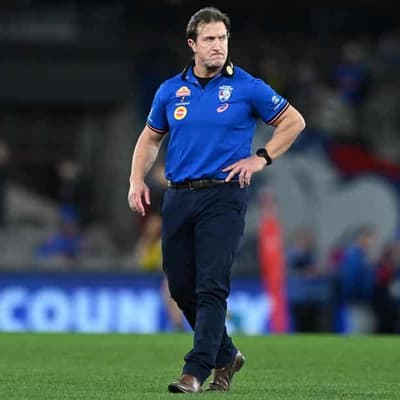 No 'kumbaya' as fumbly Western Bulldogs aim for finals