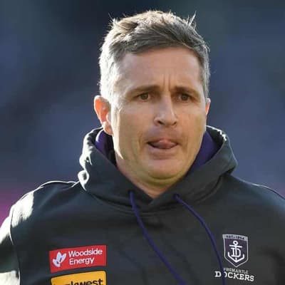 Freo coach Longmuir happy Eagles sticking with Simpson