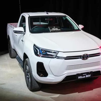 Toyota to test electric ute, delays first electric car