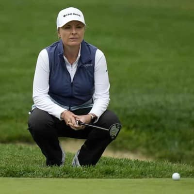 Aussie Kemp shoots low, three off pace in Portland