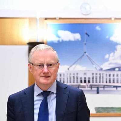 Pause likely at Lowe's final interest rate call