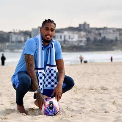 Life's a beach for new Sydney FC signing Fabio Gomes