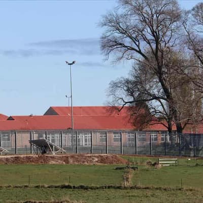 Call to remove children from 'monster’ detention centre