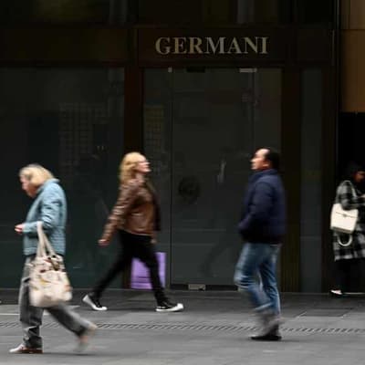 Jeweller remains jailed despite wife upping bail offer