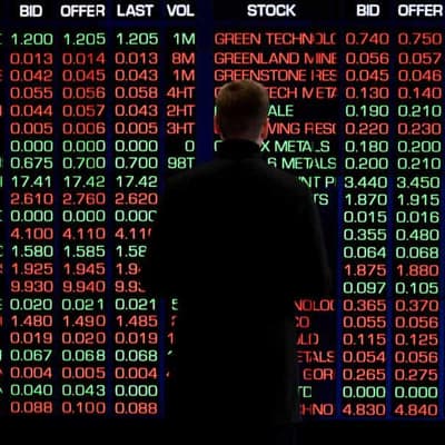 Aust stocks end worst week of the year with rebound