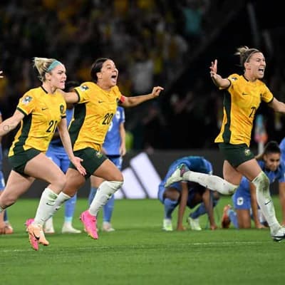 Matildas and Socceroos keen to lock in new pay deal