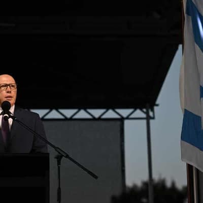 'Words matter': Dutton makes protest deportation call