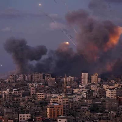 Flights set to rescue Australians from war-torn Israel