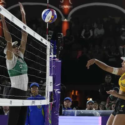 Aussie beach volleyball duo beaten in semi at worlds