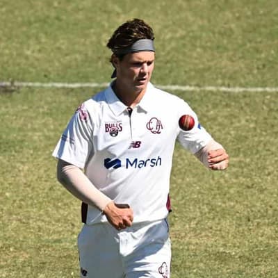 Swepson snares 5-39 as Queensland crush Vics in Shield