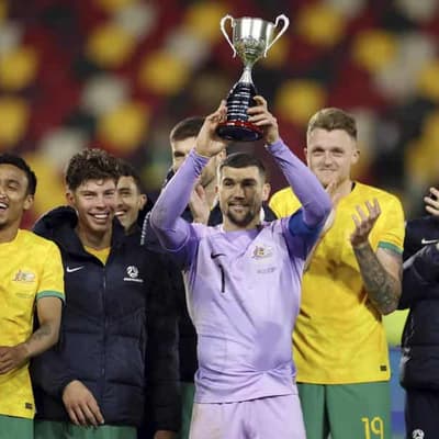 Duke, Irvine goals down Kiwis to keep Soccer Ashes