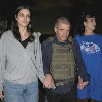 Israeli strikes hammer Gaza after Hamas frees hostages