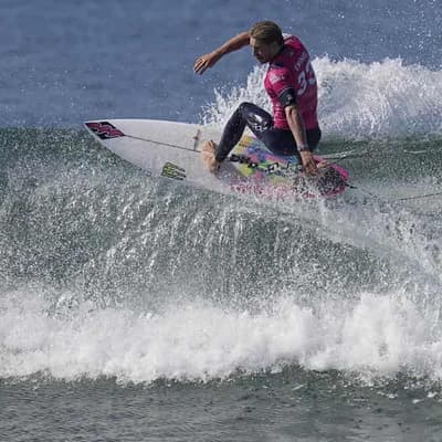 Thirteen Aussies to challenge for 2024 world surf title