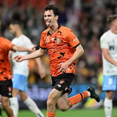 Brisbane Roar stun Sydney in ALM demolition at Suncorp