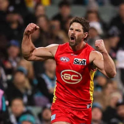 Suns veteran Casboult to play on for 14th AFL season