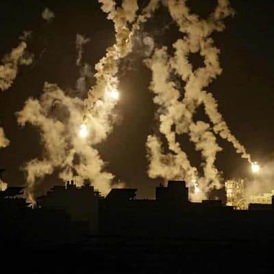 Israeli troops surround Gaza City, preparing to enter