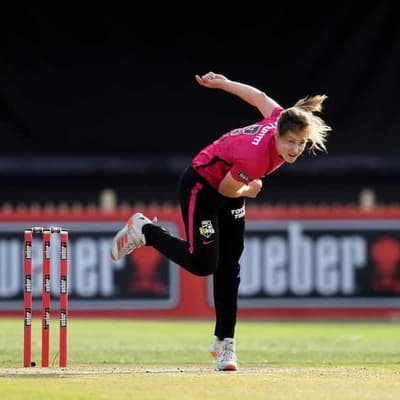 Perry aims to evolve her bowling as she did her batting