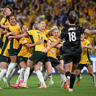 New pay deal to net big wins for Socceroos, Matildas
