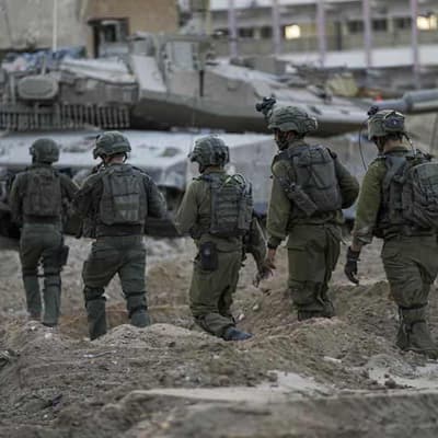 Israeli, Hamas fighters in close combat in Gaza City
