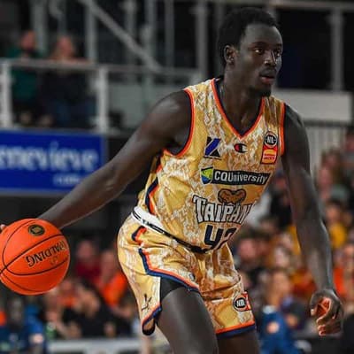 Taipans steamroll struggling Hawks in NBL