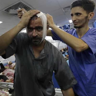 Israeli soldiers kill Hamas fighters in hospital raid