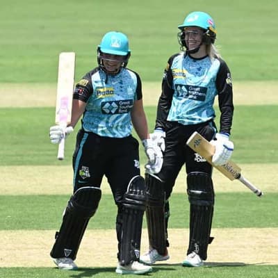 Heat, Strikers win as WBBL race hots up for top spot