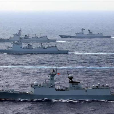 Australia condemns 'unsafe' run-in with Chinese warship