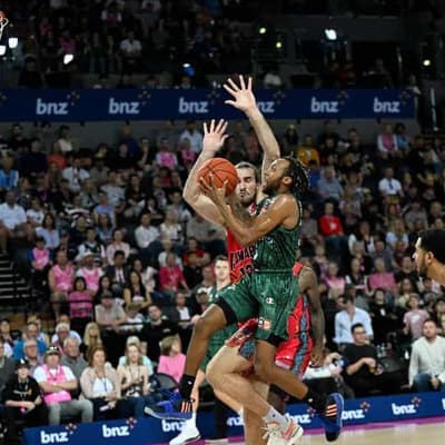 Hawks beat Breakers as Tatum starts NBL tenure in style