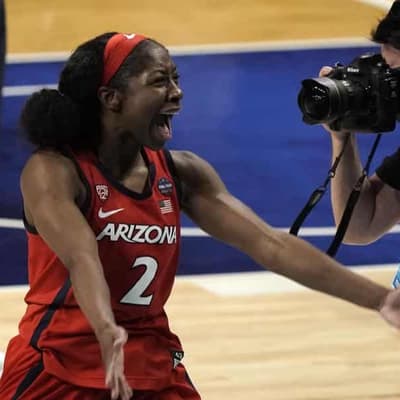 McDonald keeps Lynx unbeaten, Boomers break Spirit