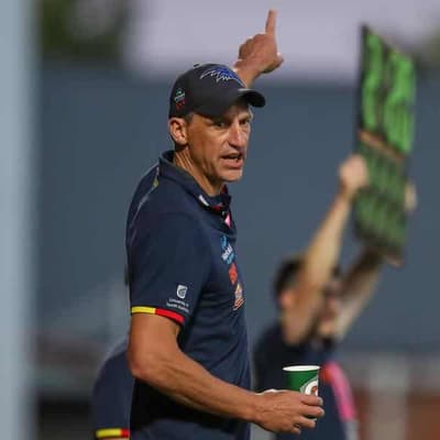 Crows coach tips tight AFLW prelim final against Roos