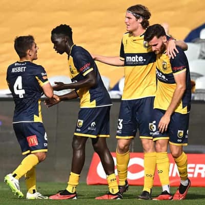 Mariners beat Jets for first win of ALM title defence