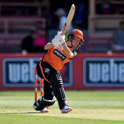 Mooney makes fifth straight WBBL team of tournament