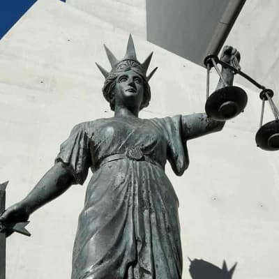 'Body in esky' killer wins appeal over missing bones