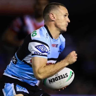 Connor Tracey signs with Bulldogs after Sharks release
