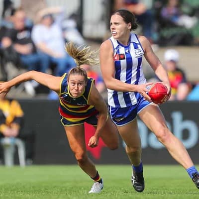 AFLW players join coaches in honouring North's Garner