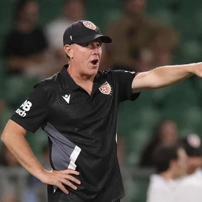 Glory ownership uncertainty not an excuse: Stajcic