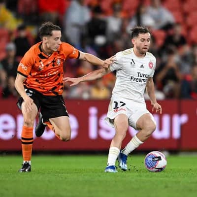 Marcelo hurt as Wanderers roar back to draw in Brisbane