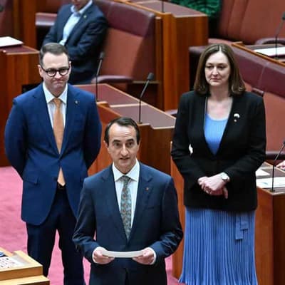 Newest senator Dave Sharma officially sworn in